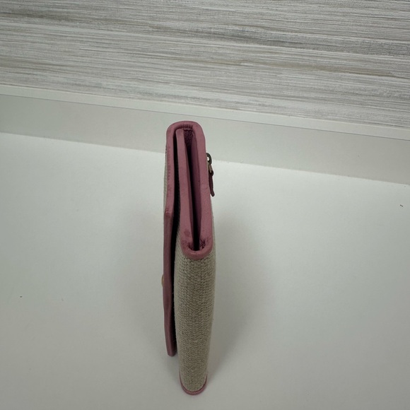 Yves Saint Laurent Pink and Cream Woven Clutch - Picture 6 of 13